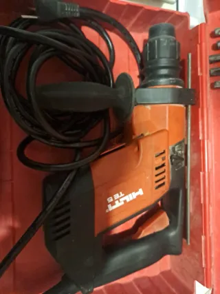 Taladro Hilti TE5 con maletín y brocas, poco uso
