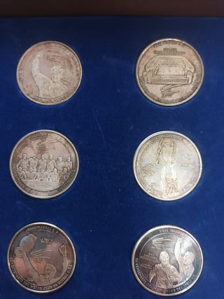 Colección 12 Medallas Centenario Real Madrid