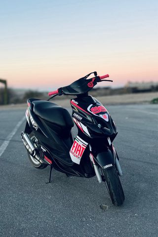 Yamaha Jog R Scooter Negra