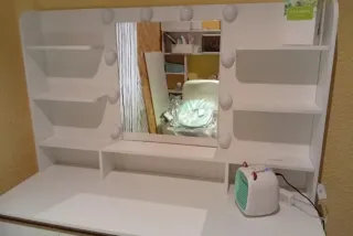 Tocador blanco con cajones