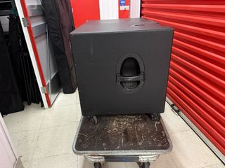 Mackie ART500a + SWA1501 Subwoofer