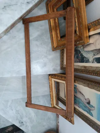 Marcos y Espejos Decorativos Madera y Oro