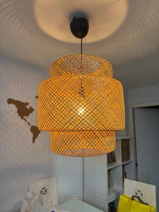 Lámpara de techo Ikea mimbre