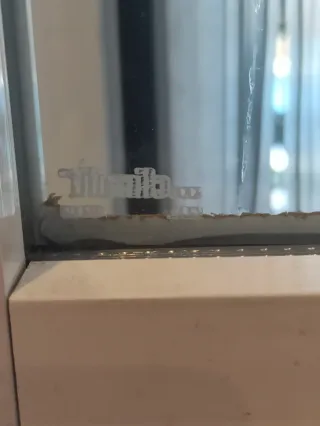 Puerta aluminio doble cristal climalit 2,10x 0,85