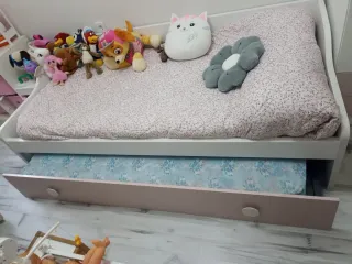 Cama nido corredera, leja y armario