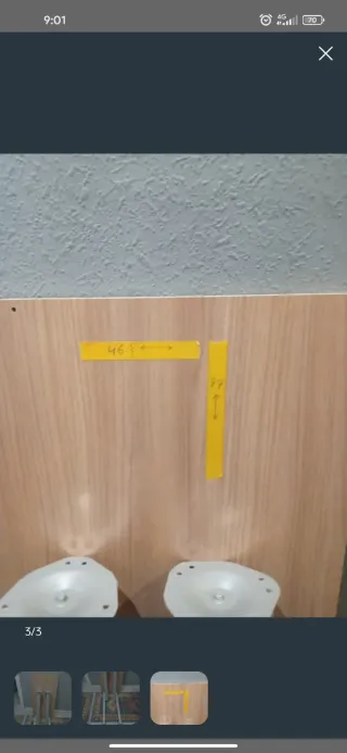 Mesa de madera y metal