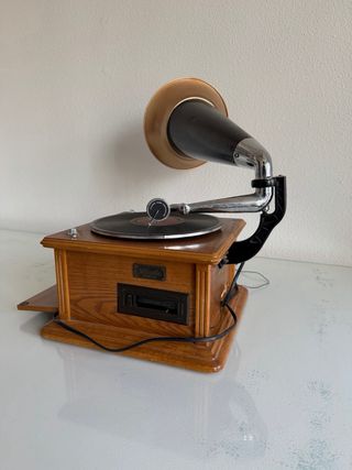 Radio Gramófono Clásico Madera