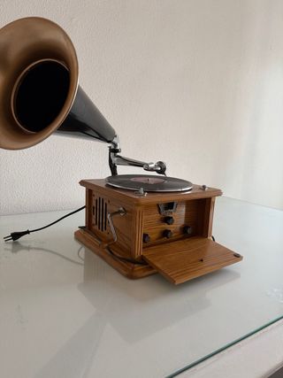 Radio Gramófono Clásico Madera
