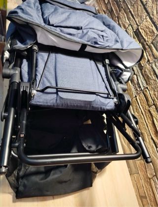 Carrito gemelar azul marino