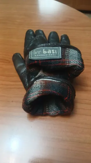 Guantes de cuero Armand Basi