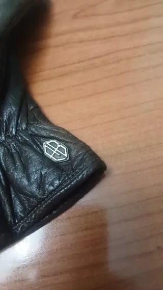 Guantes de cuero Armand Basi