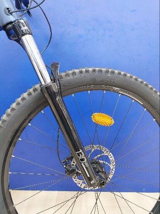 Bicicleta eléctrica montaña E-Expl 520 azul noche