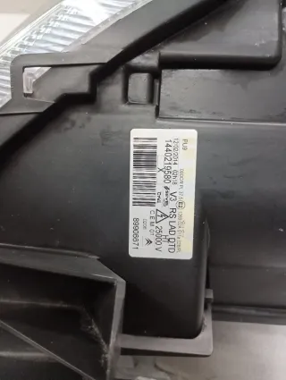 Faro CITROEN C8