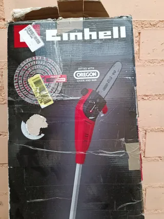 Einhell Una podadora de pértiga a batería