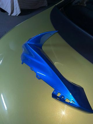 Chapa lagrima izq gsxr 600/750 2012 en adelante