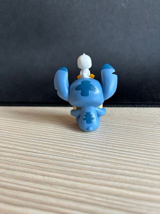 Stitch con libro e paperella Lilo e stitch