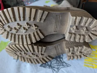 Stivali beige/grigi #neve #bata #scarponcini