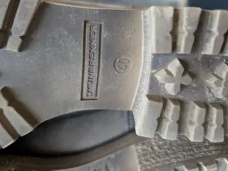 Stivali beige/grigi #neve #bata #scarponcini