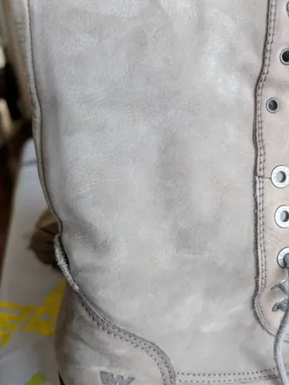 Stivali beige/grigi #neve #bata #scarponcini