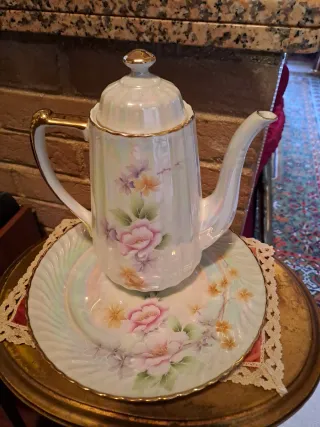 Caffettiera e piatto dolce Royal Tettau