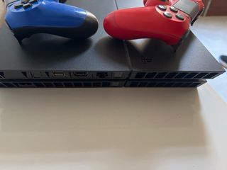 Consola PS4 Fat Negra + 2 Mandos