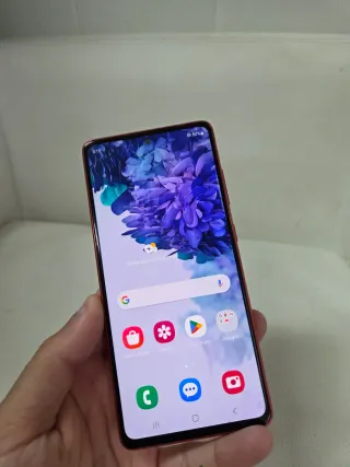 Samsung Galaxy S20 FE Rojo