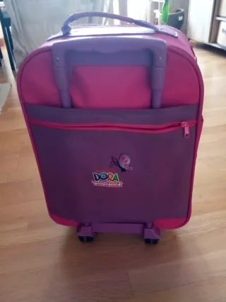 Maleta Infantil Dora la Exploradora. Confortable