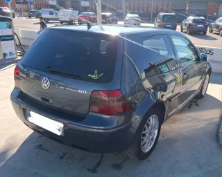 Volkswagen Golf 2002