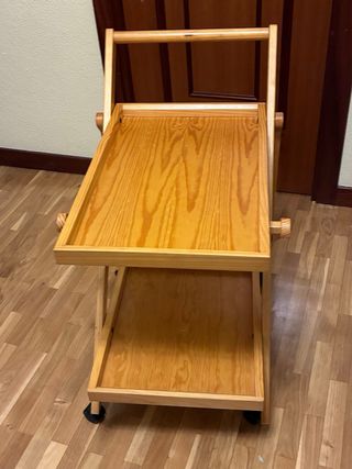 Camerino de madera plegable con ruedas