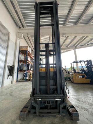 Carretilla retráctil ATLET 2.6T - 8.5m