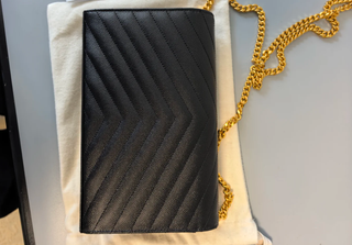 Bolso YSL Negro Cadena Dorada Mediano