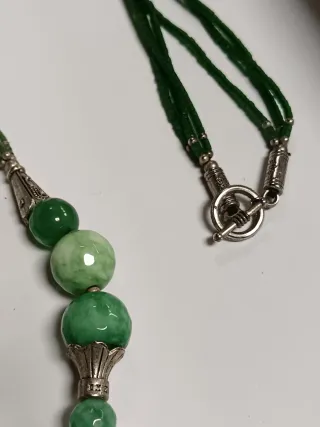 Collana etnica pietre verdi
