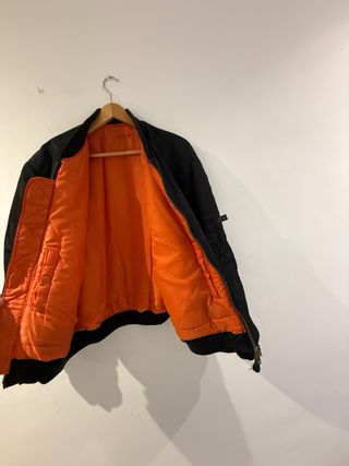 Cazadora Bomber Negra Naranja