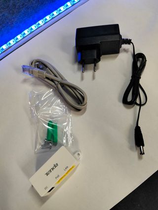 Punto de acceso Tenda AP4 300 Mbps PoE