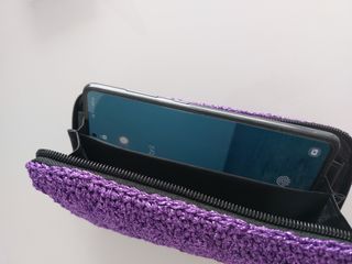 Cartera fiesta crochet púrpura nueva