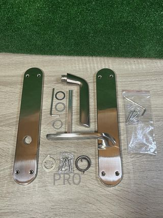 Manetas para puertas Emuca