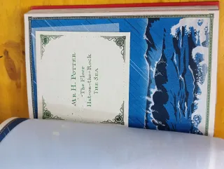 Harry Potter and the Philosopher's Stone: MinaL...