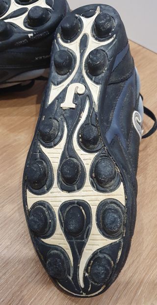 Botas de fútbol Joma Alfonso Negras y Plateadas