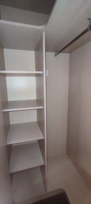 Armario ropero madera habitación, puerta corredera