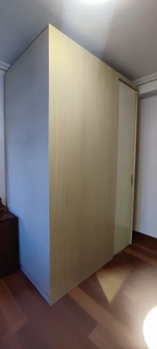 Armario ropero madera habitación, puerta corredera