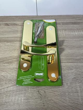 Juego de 2 Manillas para Puertas Amig