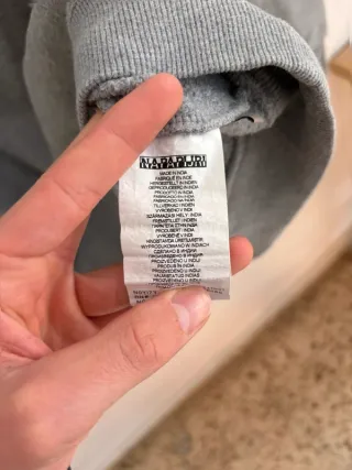 Sudadera Napapijri Gris Básica Logo 1987