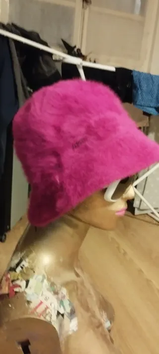 Gorro Angora Kangol Rosa. RESTO DE TIENDA