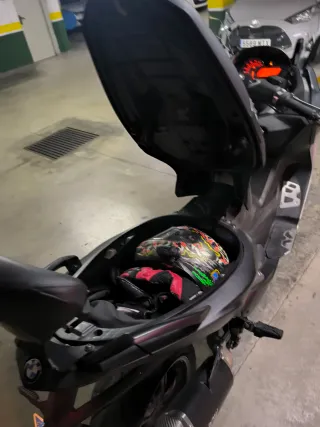 BMW Maxi Scooter Gris/Plata