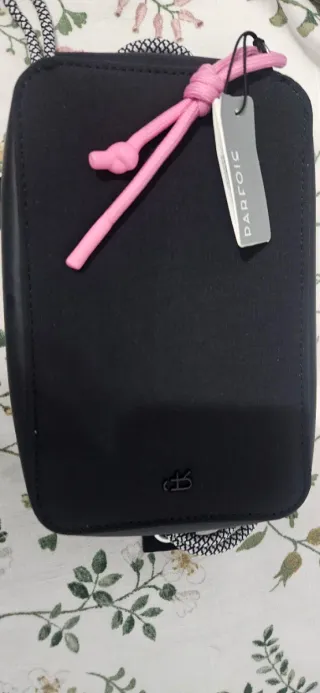 Bolso Parfois negro y rosa