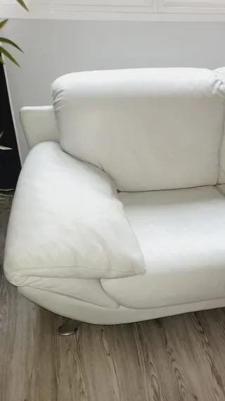 Sofá de piel blanco 2 plazas