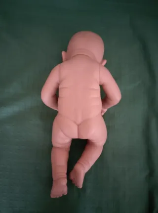 Muñeca Antonio Juan Baby + Ropita