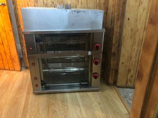 Assador de pollos MACFRIN 3 espadas.