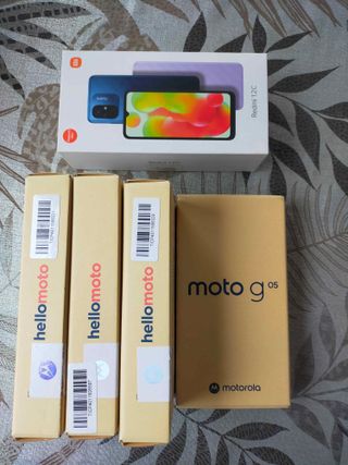 4 Motorola Moto G05 y 1 Xiaomi Redmi 12