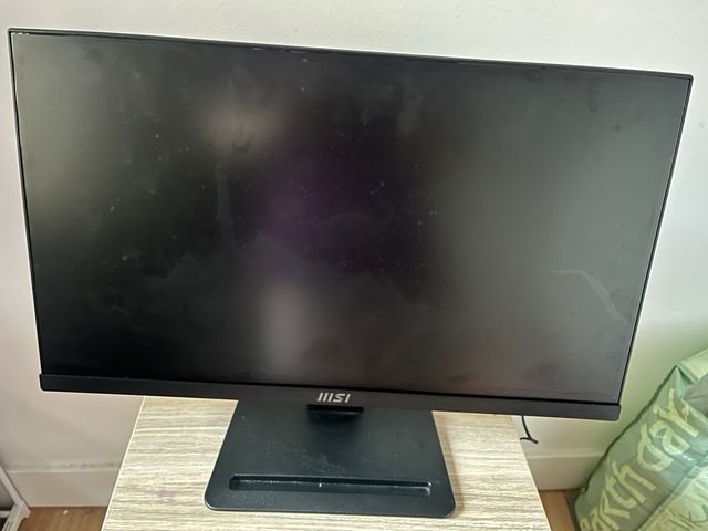 Monitor MSI 21,5” 120Hz IPS Averiado